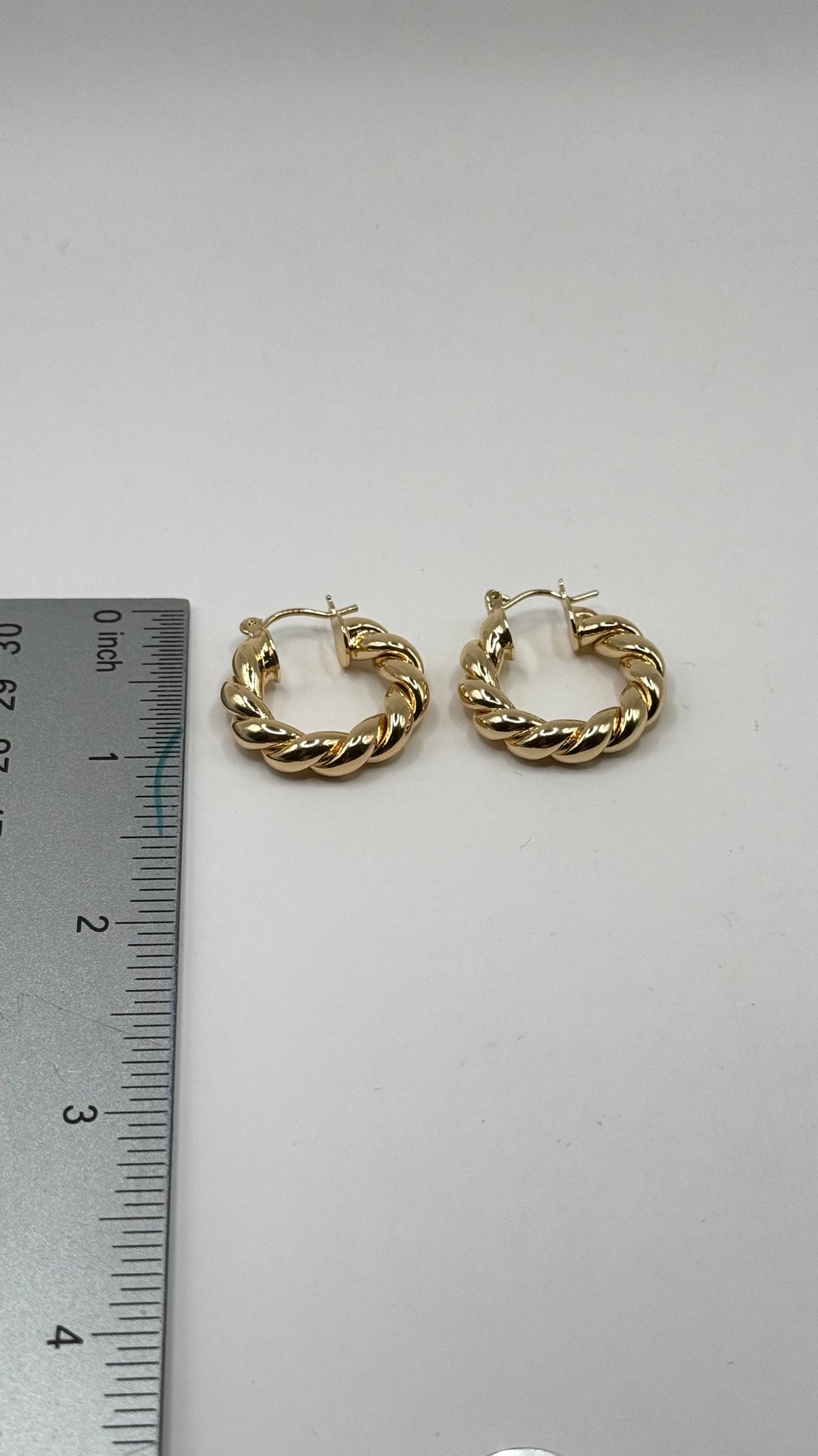 Lightweight Gold Twisted Hoop Earrings – Chunky Twist Hoops