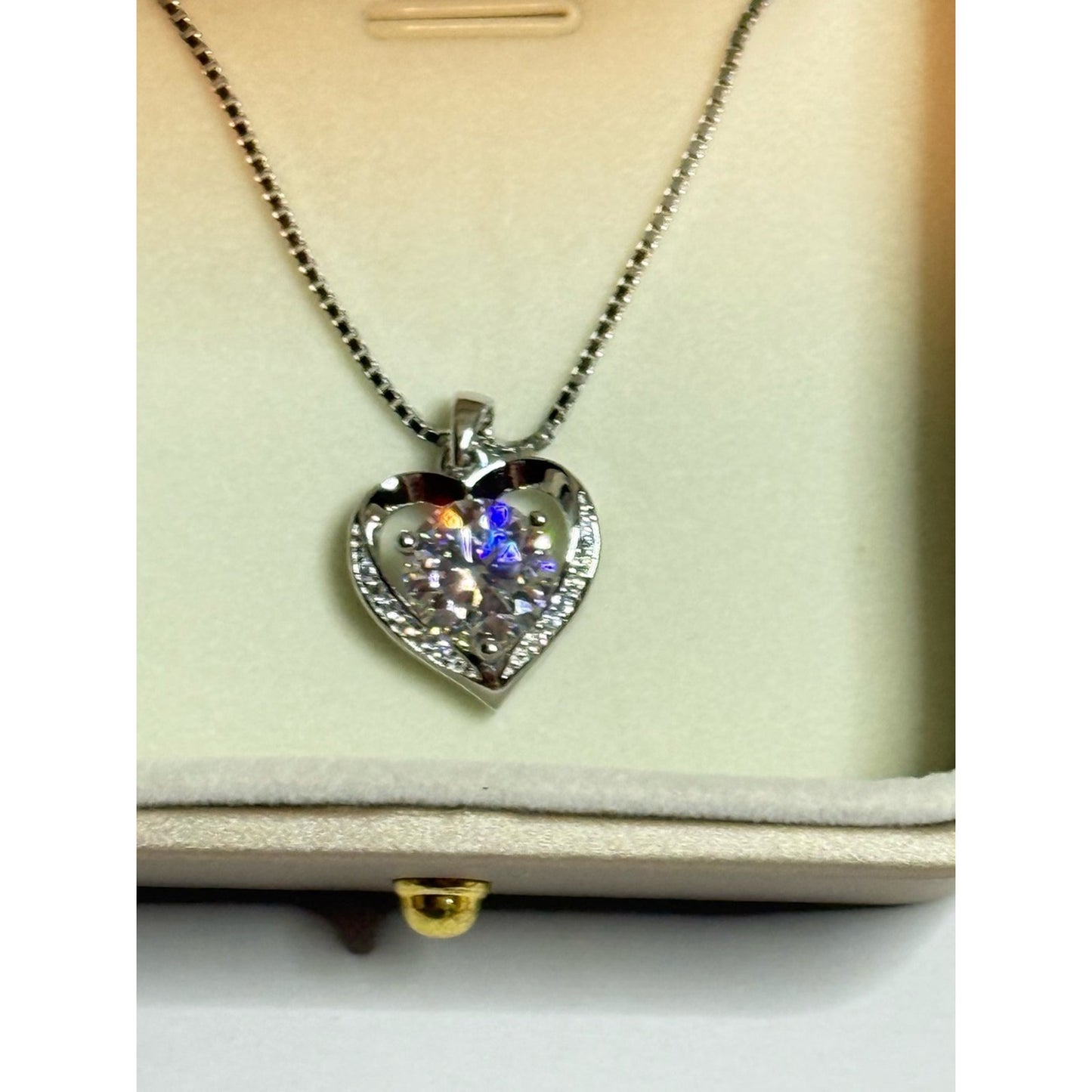 3.0ct Moissanite Heart Pendant Necklace 925 Sterling Silver NIB