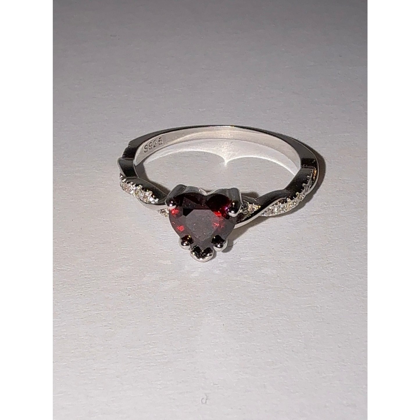 S925 Sterling Silver Red Heart CZ Twisted Band Ring Size 6