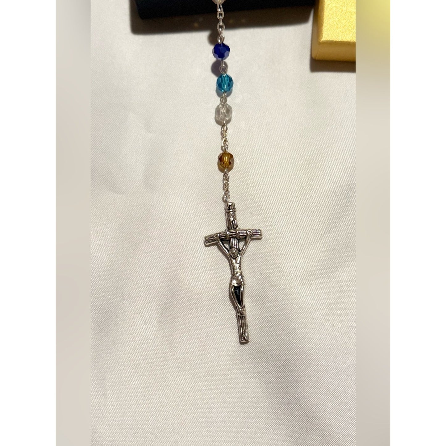 MONDO CATTOLICO Italy Mary Mater Ecclesiae Crystal Rosary Necklace