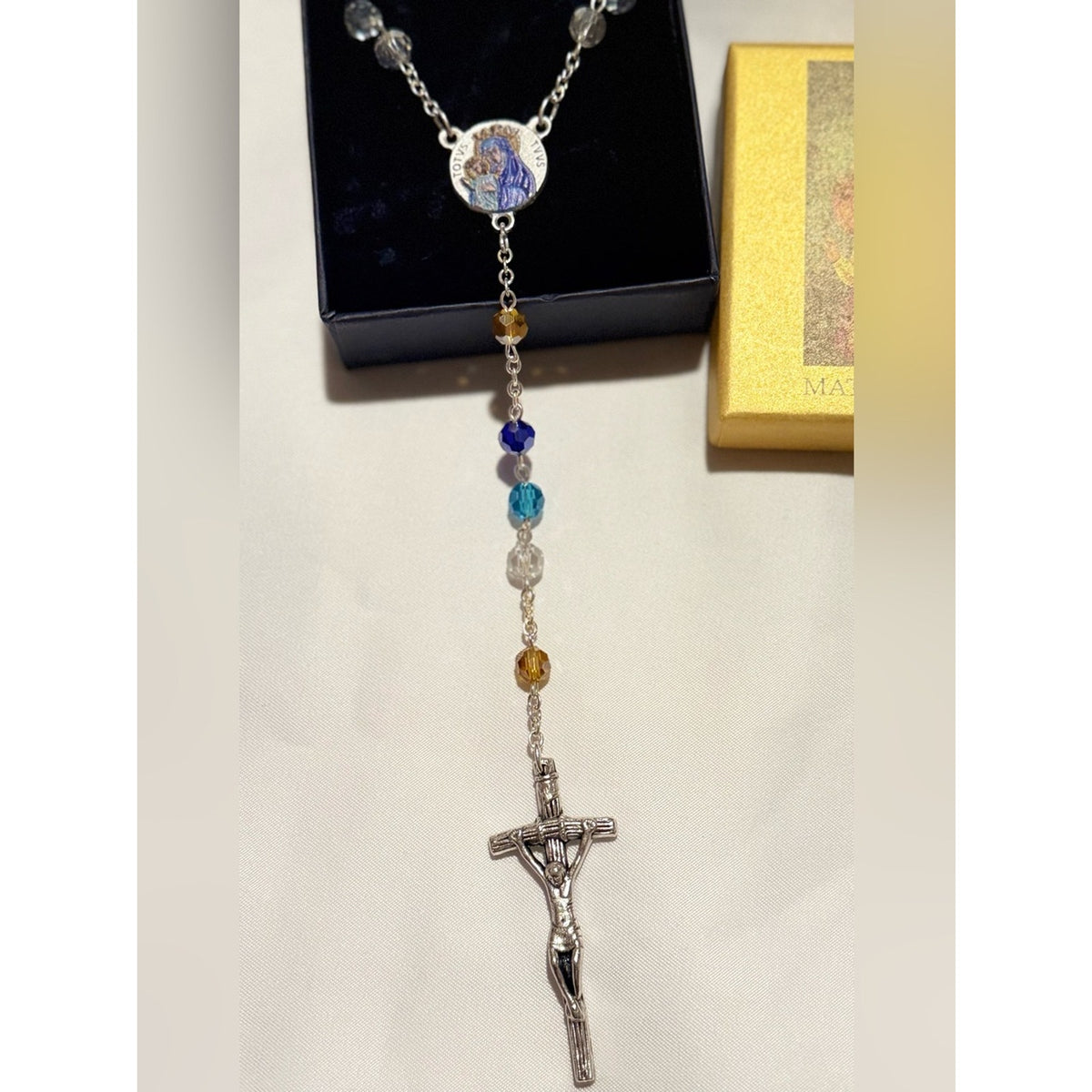 MONDO CATTOLICO Italy Mary Mater Ecclesiae Crystal Rosary Necklace